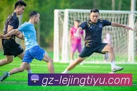 中超新贵崛起旧秩序动摇半程观察